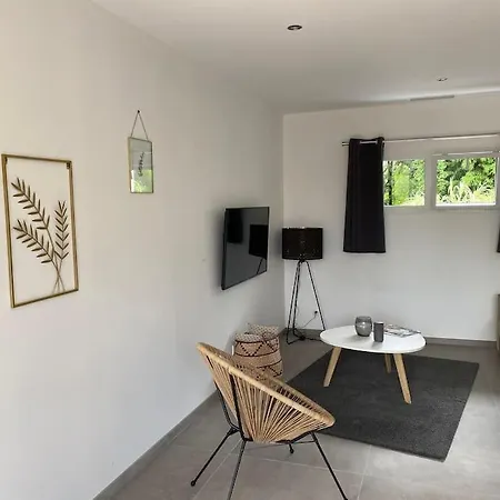 Prázdninový dům Maison Calme Ihesa *