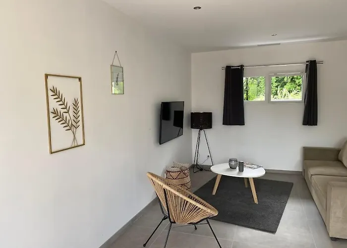 Feriehus Maison Calme Ihesa *